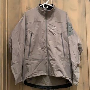 Arc’Teryx Mens Jacket - Sz Large